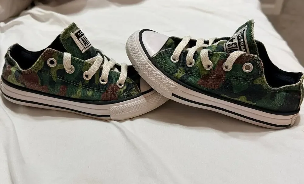 Converse Chuck Taylor All Star Low Top Shoes Green Brown Camo Size 12 Kids